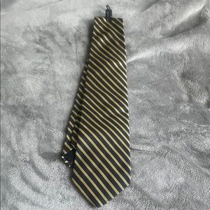 Brooks Brothers Blue and Gold Striped Men’s Neck Tie